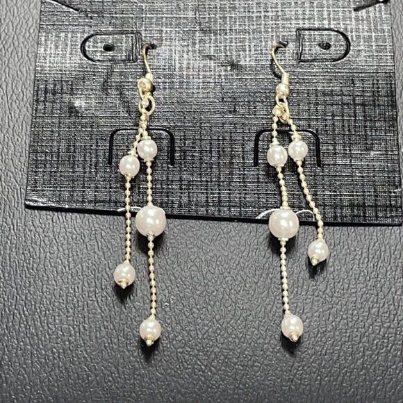 NEW Premier Designs PEARL EARRINGS - Picture 1 of 2